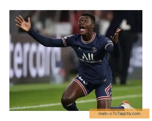 努诺门德斯：对阵葡体感慨万千无缘穿球衣