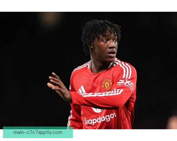 罗马诺曝曼联力挺梅努续约为核心 罗马诺曝曼联力挺梅努续约为核心